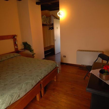 Agriturismo Torrazzetta Casteggio Buitenkant foto