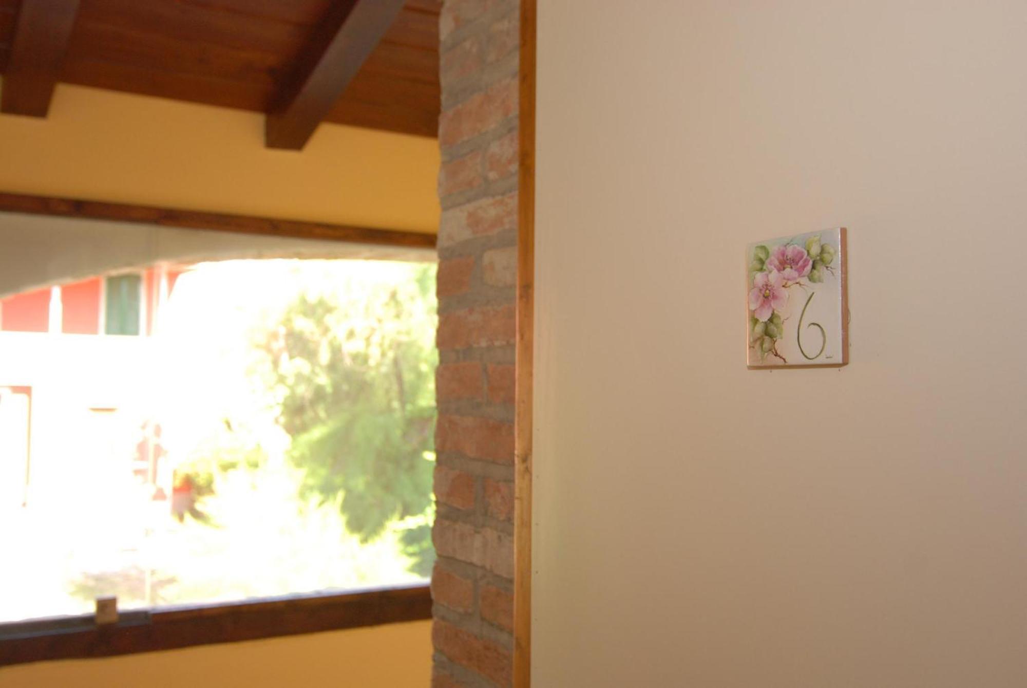 Agriturismo Torrazzetta Casteggio Kamer foto