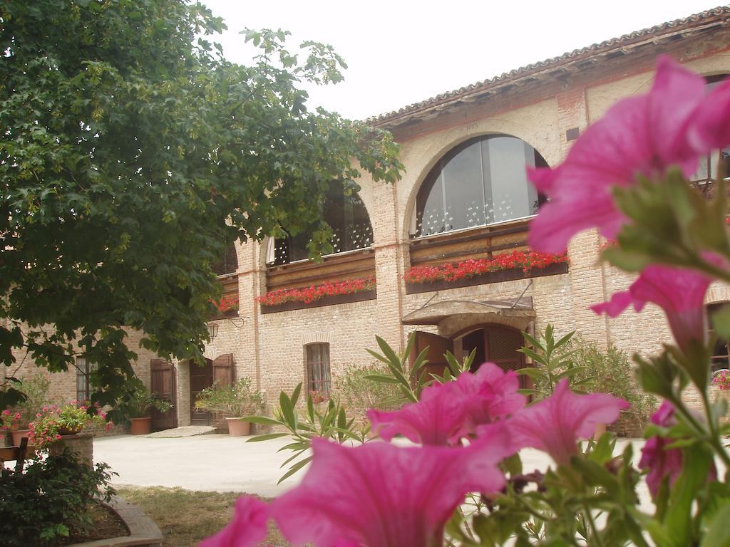 Agriturismo Torrazzetta Casteggio Buitenkant foto