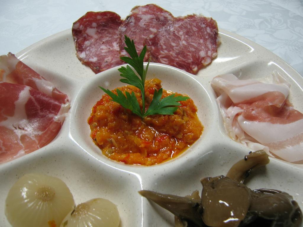 Agriturismo Torrazzetta Casteggio Buitenkant foto