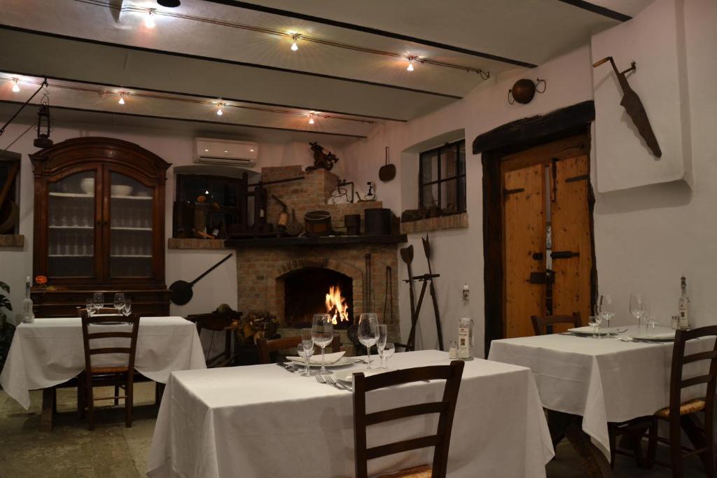 Agriturismo Torrazzetta Casteggio Buitenkant foto