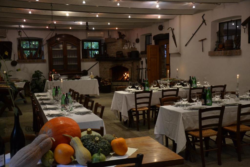 Agriturismo Torrazzetta Casteggio Buitenkant foto