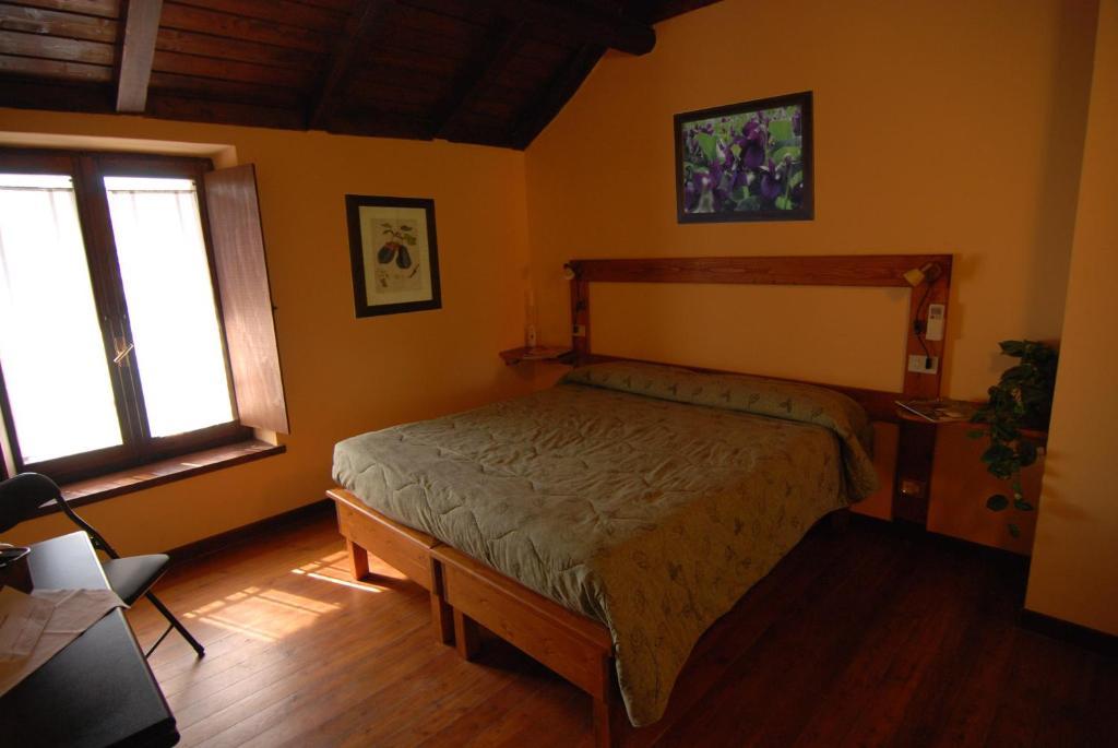 Agriturismo Torrazzetta Casteggio Kamer foto